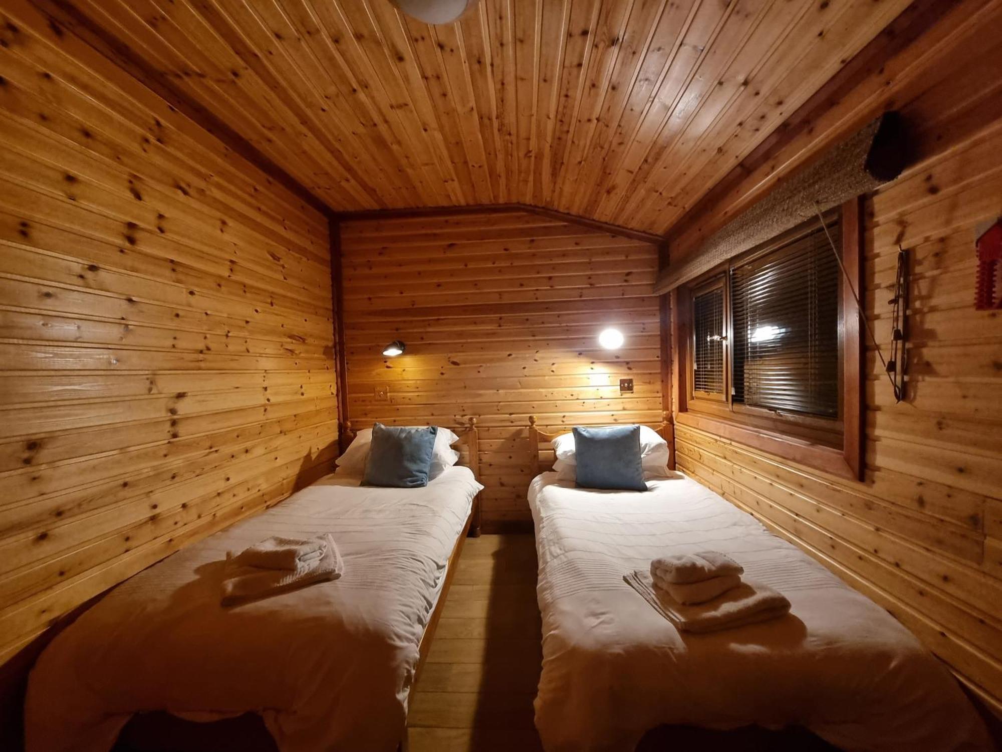 Cairngorm Lodges Aboyne Exterior photo
